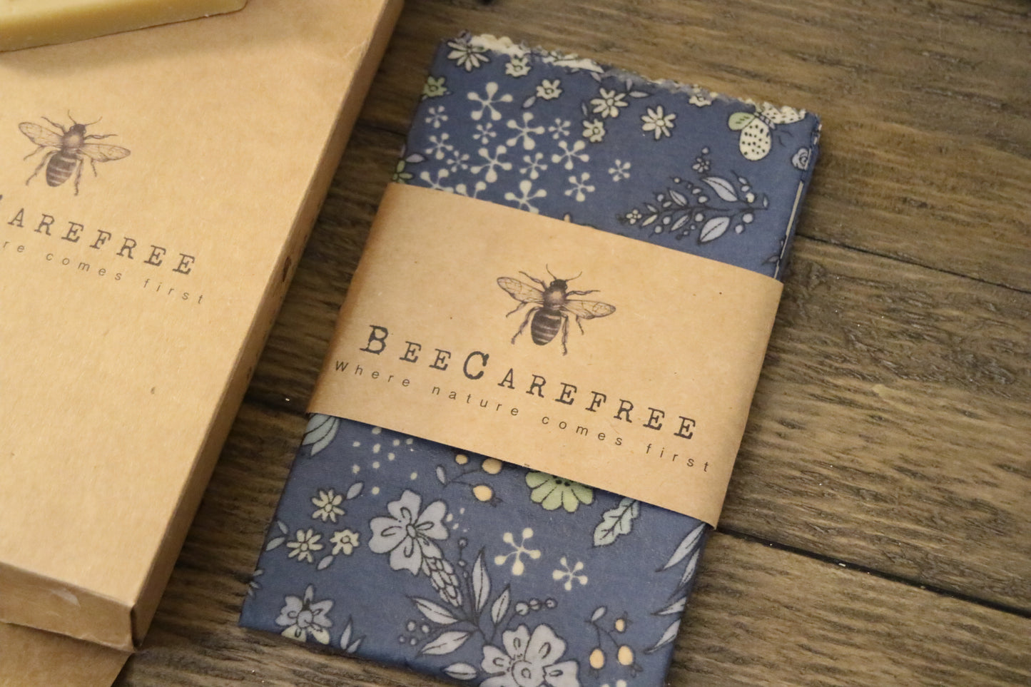 Reusable Beeswax Wraps 4-pack with Produce bag and 2 Beeswax bars